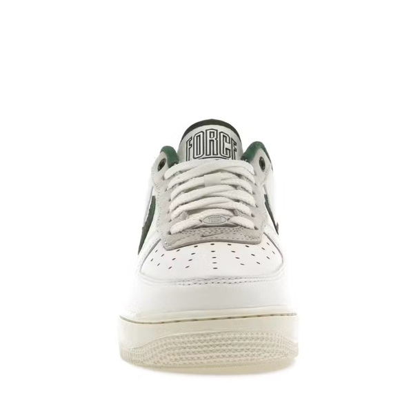 Women’s Air Force 1 - Picture 2 of 8